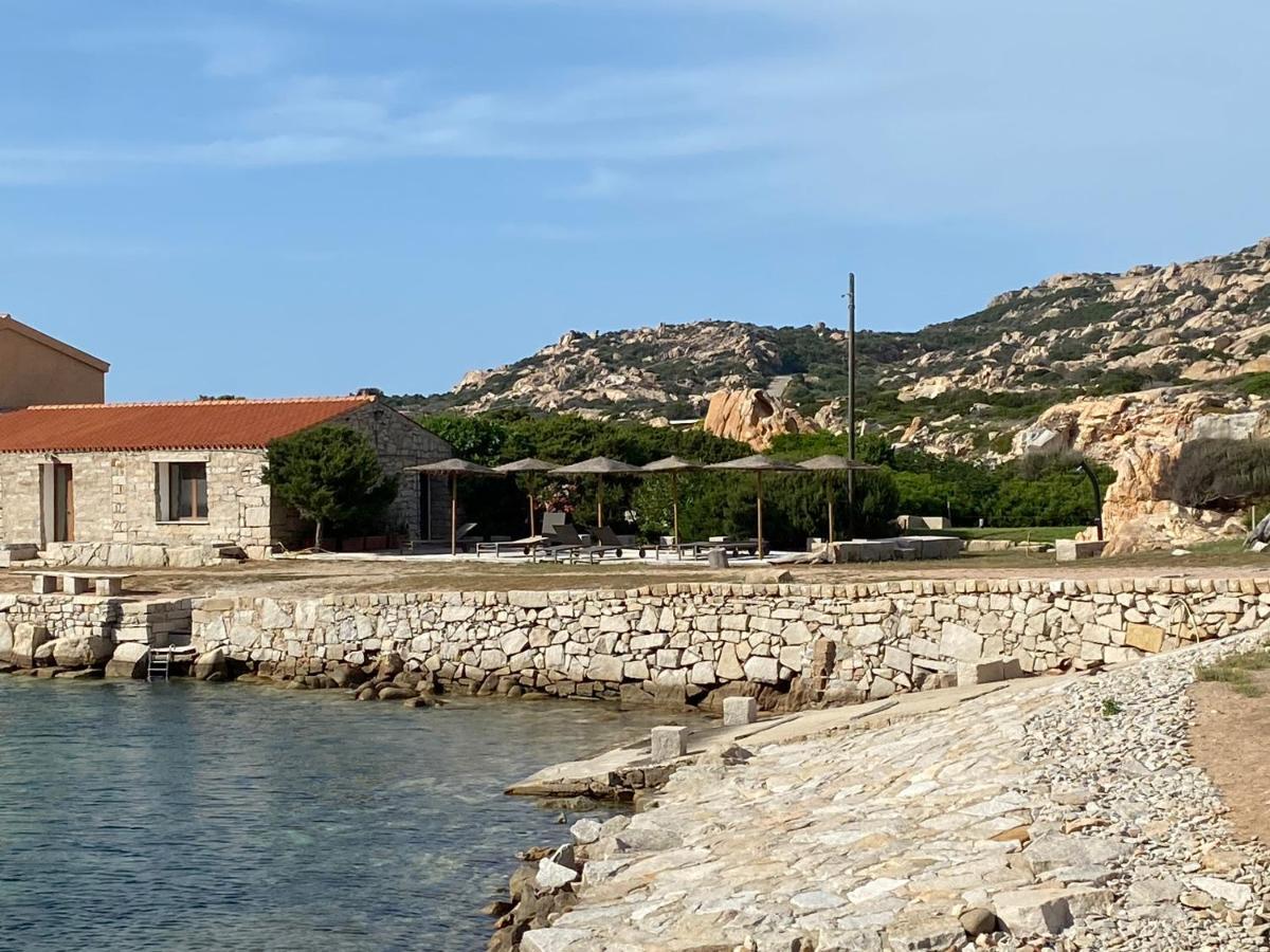 Appartamento Il Paguro A Cala Francese La Maddalena  Bagian luar foto