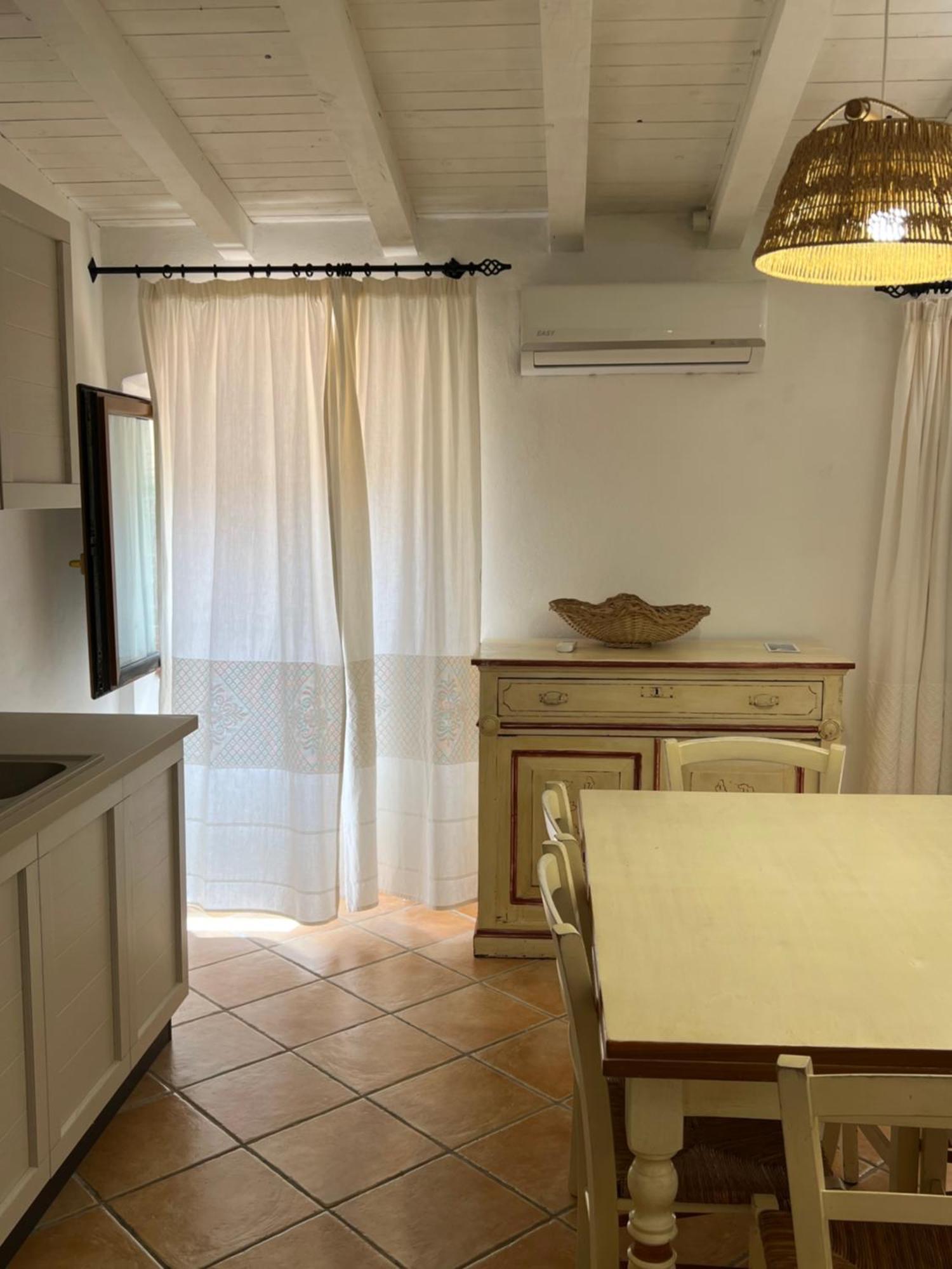 Appartamento Il Paguro A Cala Francese La Maddalena  Bagian luar foto